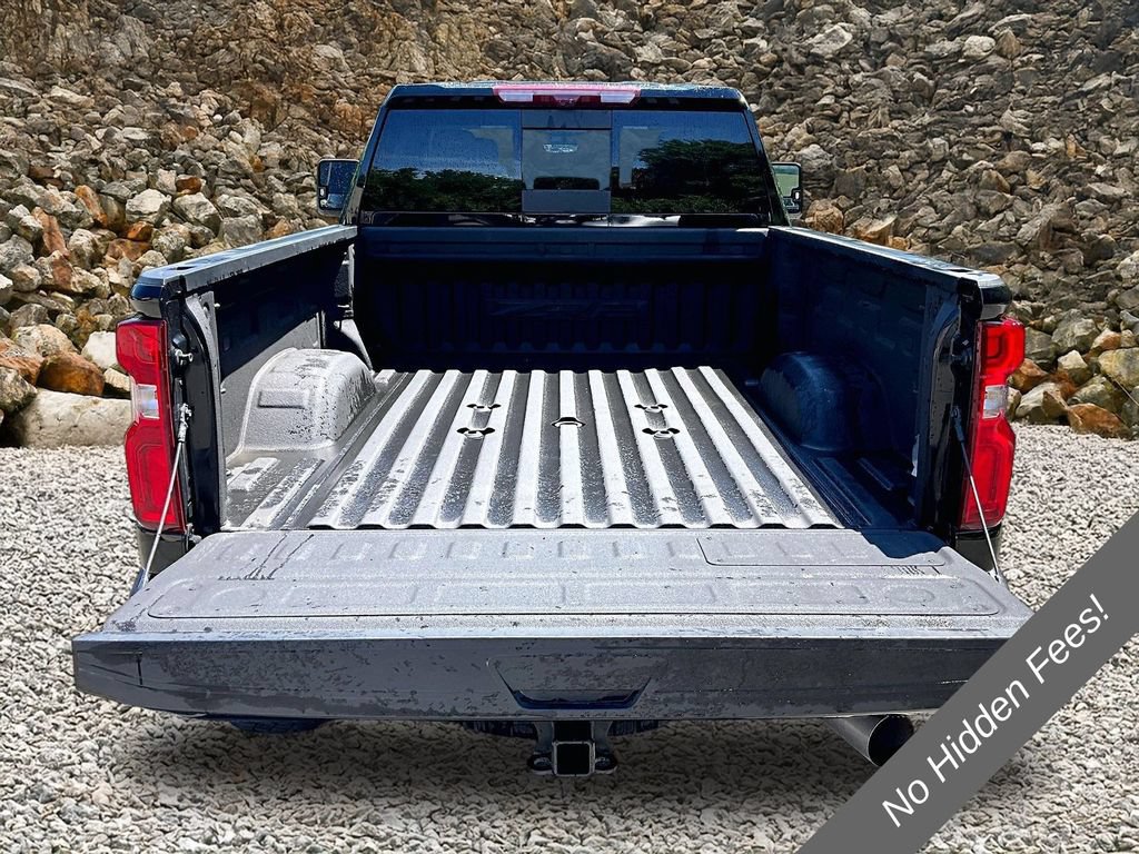 Used 2024 Chevrolet Silverado 2500 ZR2 w/ Technology Package AWD/4WD image 16