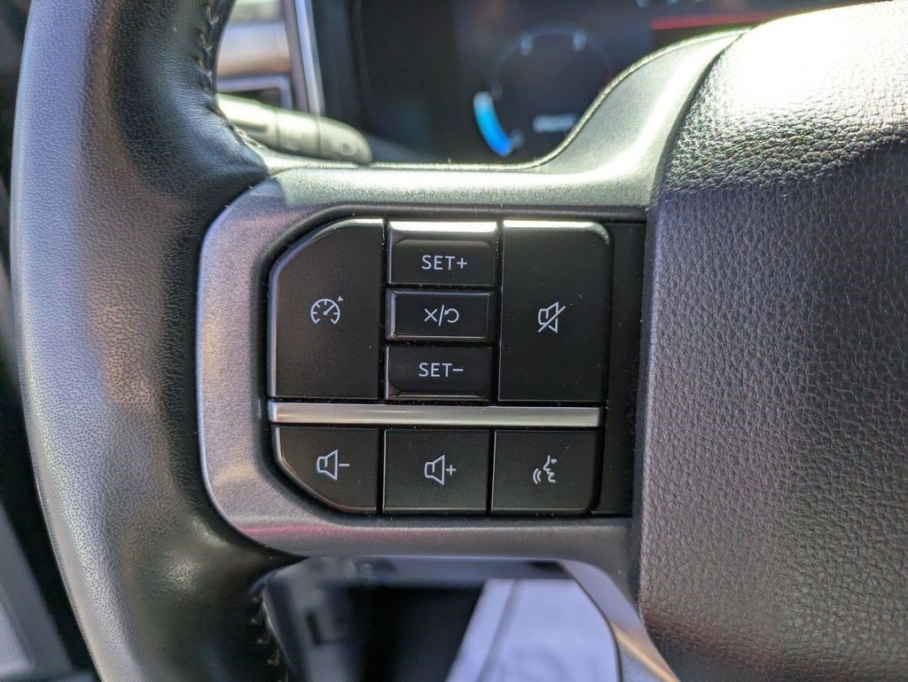 Used 2024 Ford F250 Lariat AWD/4WD image 16