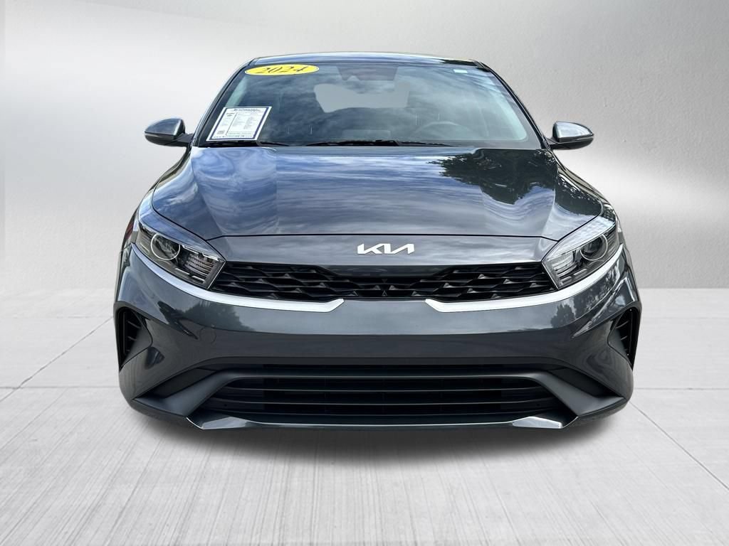 Used 2024 Kia Forte LXS w/ LXS Technology Package FWD video 2