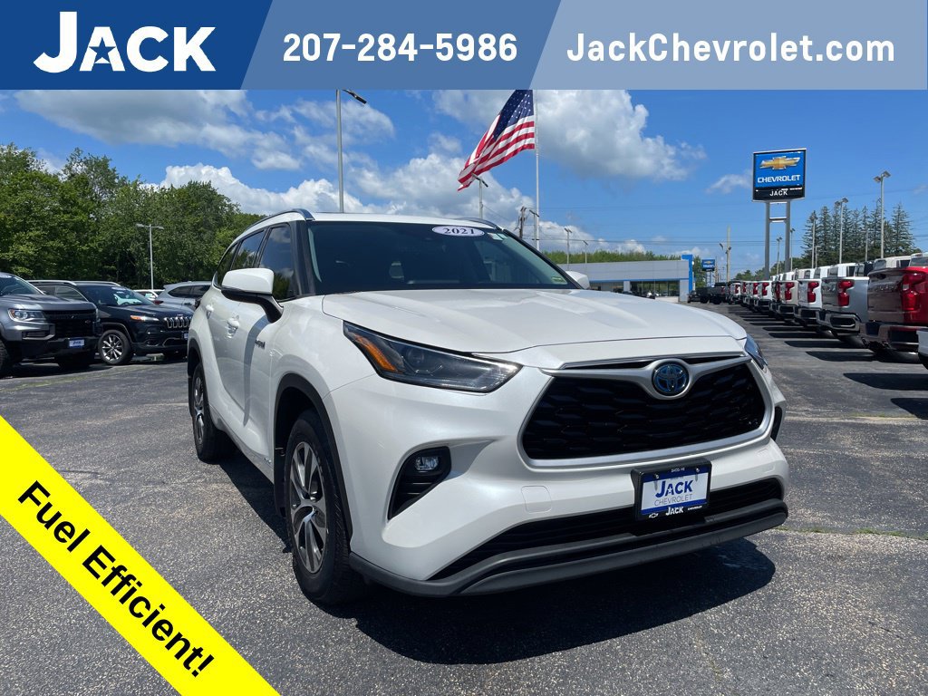 Used 2021 Toyota Highlander XLE