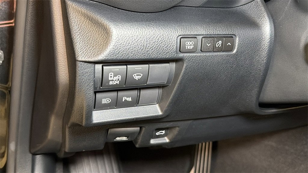 Certified 2023 Lexus RC 300 AWD w/ Premium Package image 21