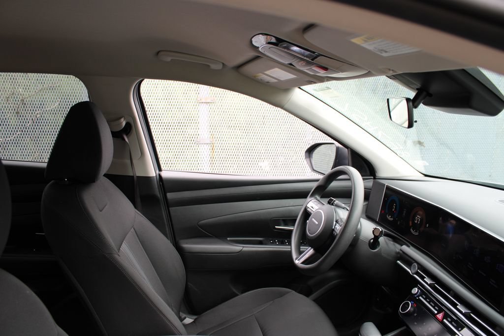 Used 2025 Hyundai Tucson SEL FWD image 18
