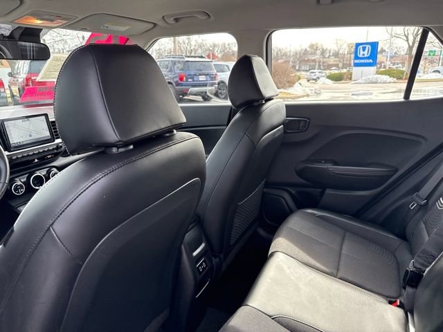 Certified 2025 Hyundai Venue Limited FWD image 20
