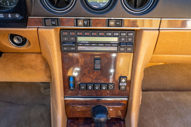 Used 1988 Mercedes-Benz 560 SL image 45