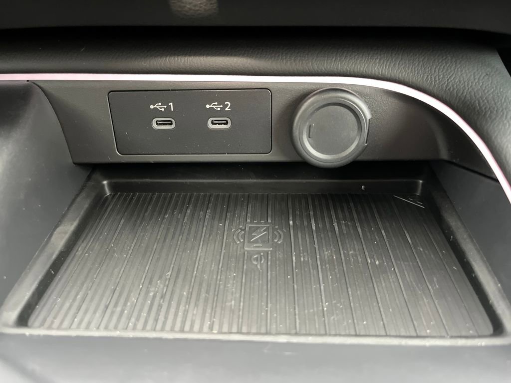 New 2026 Nissan Sentra SR w/ SR Premium Package FWD image 27