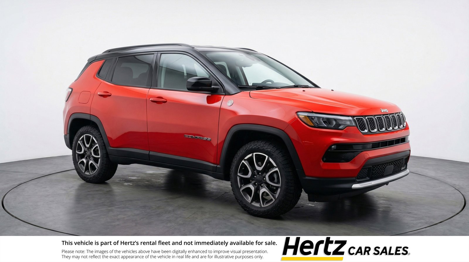 Used 2025 Jeep Compass Trailhawk AWD/4WD image 1