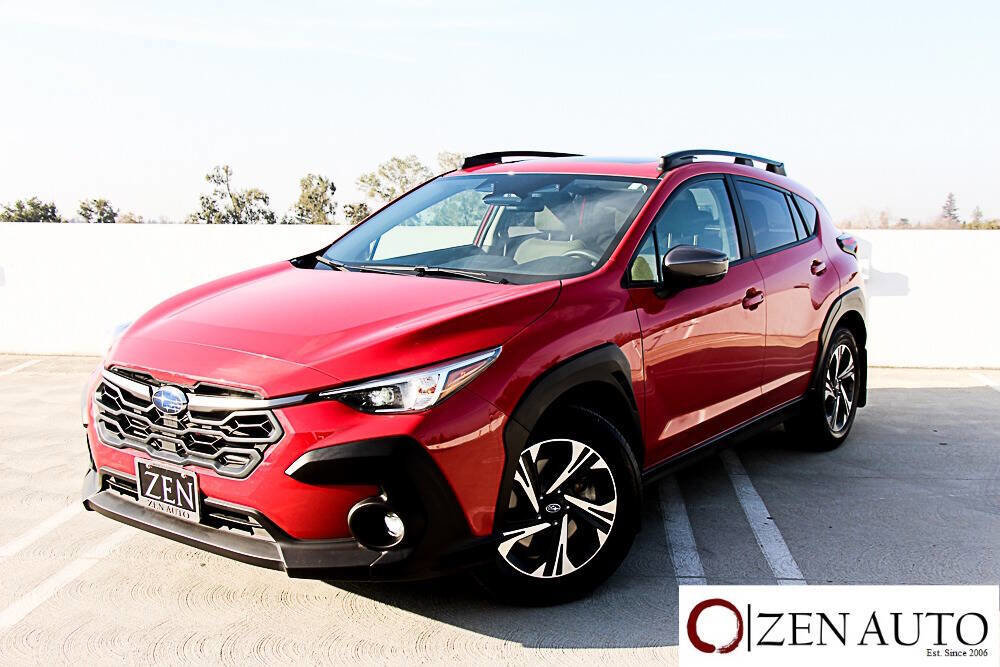 Used 2024 Subaru Crosstrek 2.0i Premium image 3