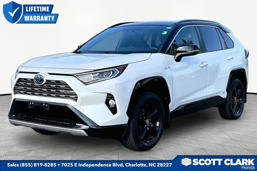 Used 2020 Toyota RAV4 XSE AWD/4WD image 3