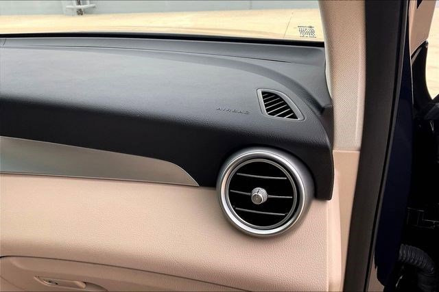 Used 2022 Mercedes-Benz GLC 300 4MATIC image 20