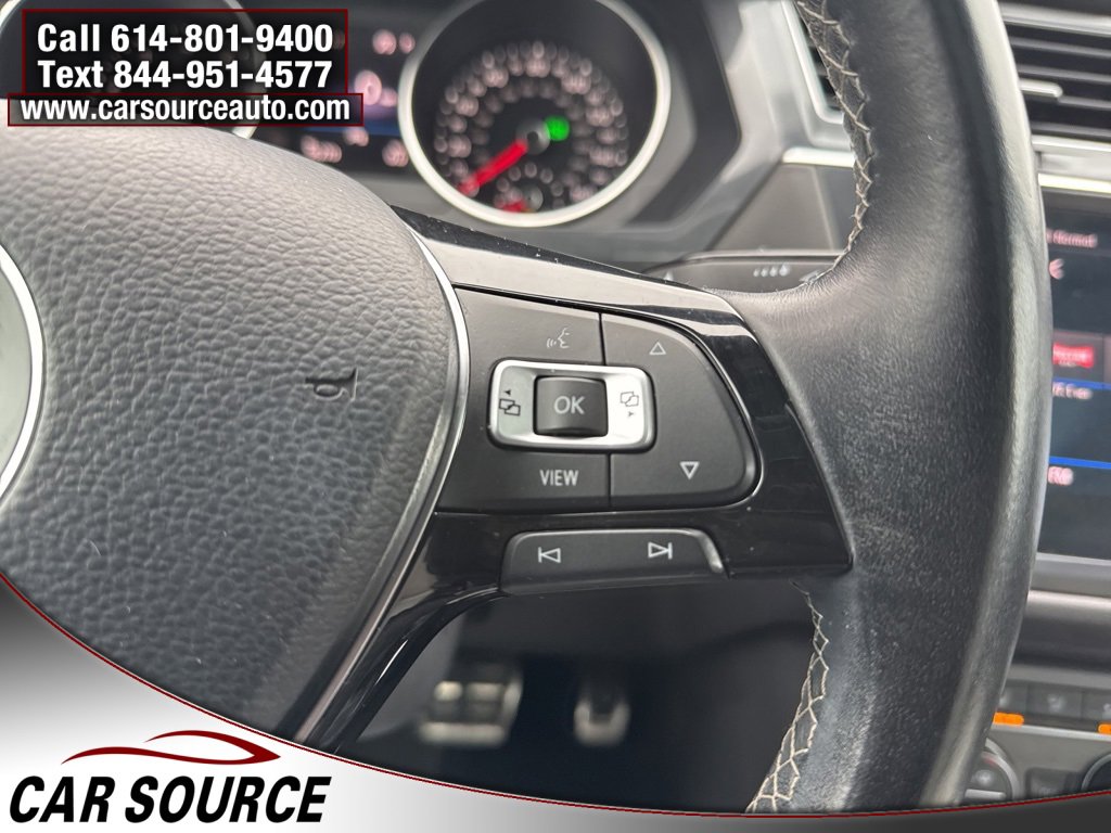 Used 2020 Volkswagen Tiguan SE R-Line image 26