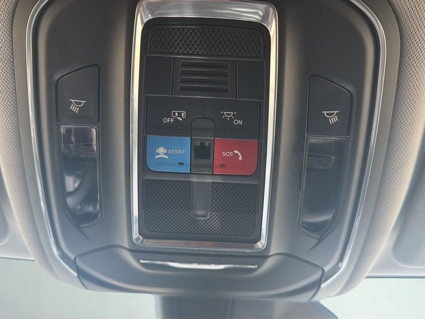 Used 2023 Jeep Grand Cherokee L Laredo AWD/4WD image 23