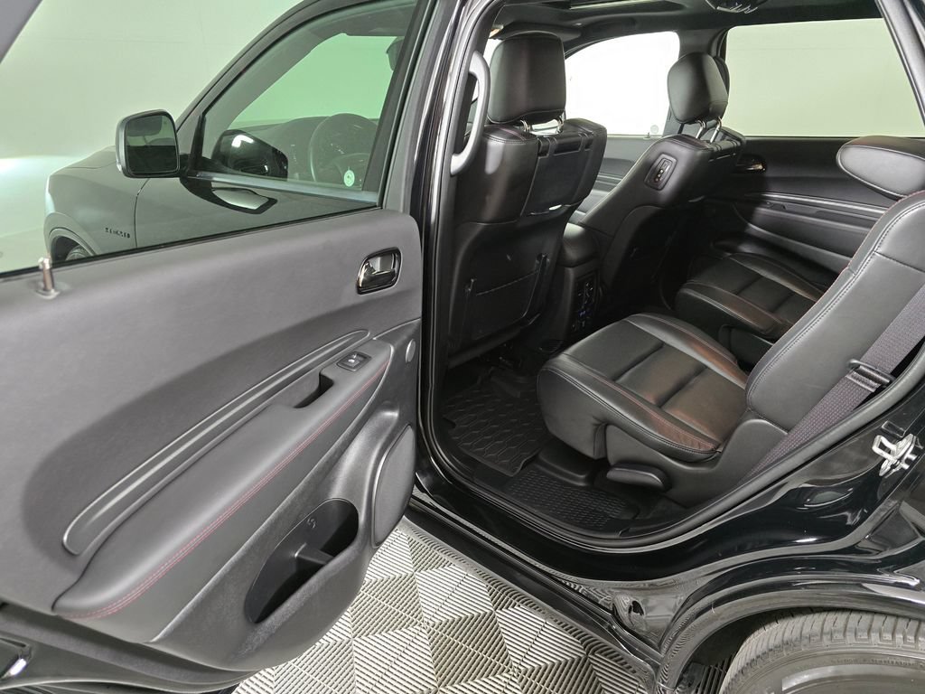 Used 2021 Dodge Durango R/T w/ Blacktop Package AWD/4WD image 17