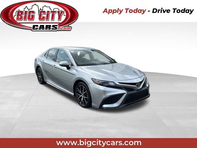 Used 2024 Toyota Camry SE