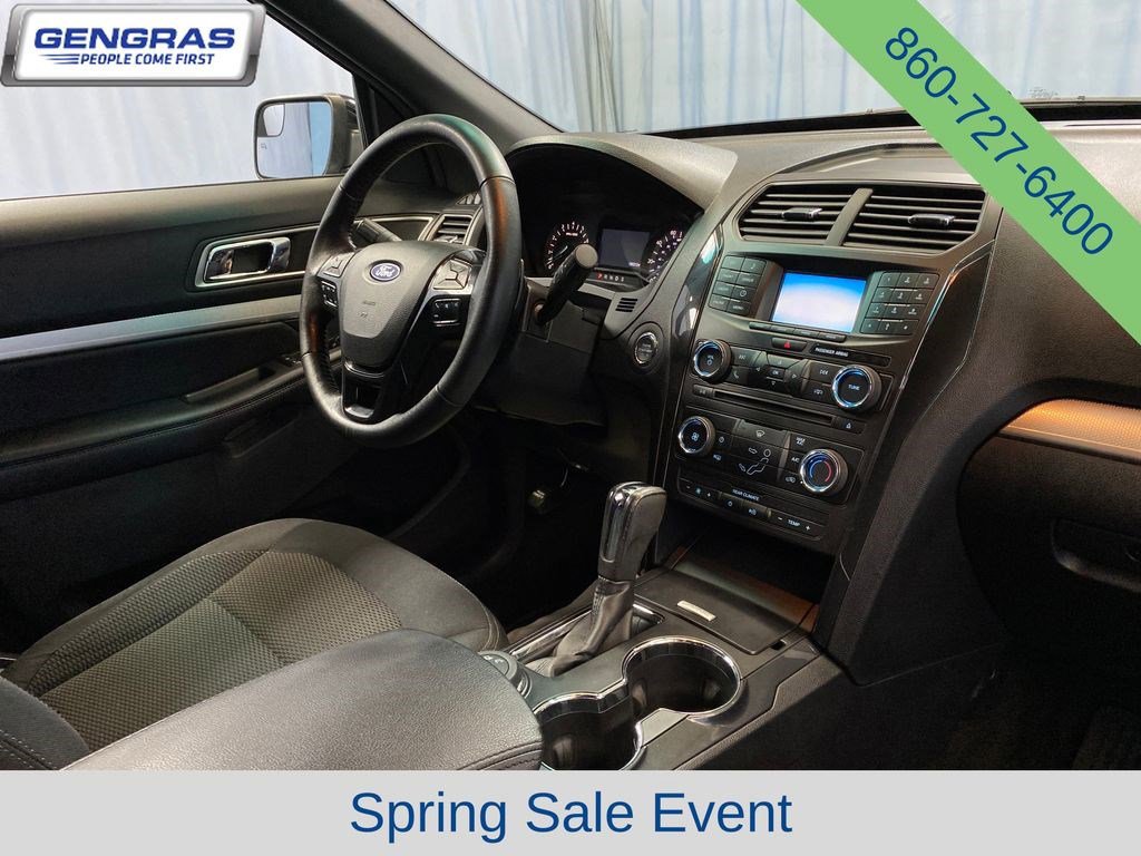 Used 2016 Ford Explorer XLT AWD/4WD image 41
