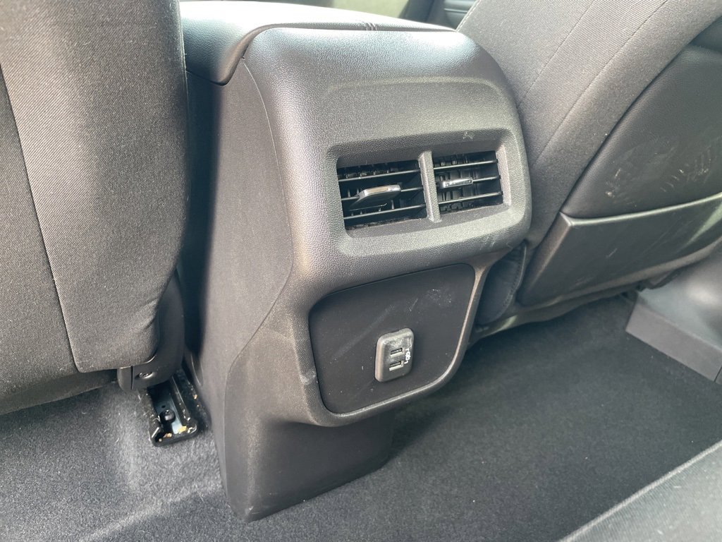 Used 2024 GMC Terrain SLE image 15