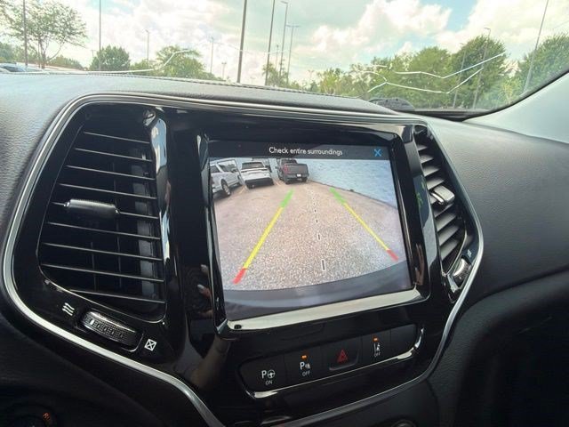 Used 2021 Jeep Cherokee Limited w/ Trailer Tow Group AWD/4WD image 30