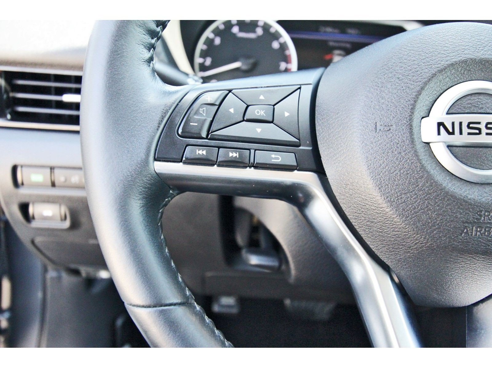 Used 2023 Nissan Sentra SV w/ All-Weather Package FWD image 19