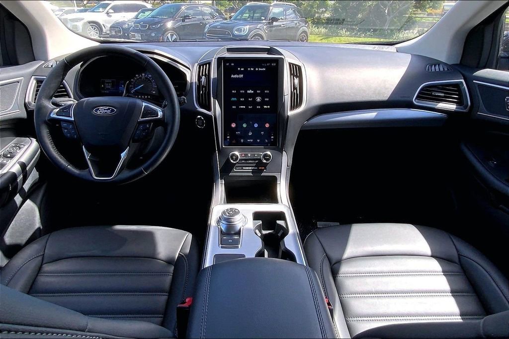 Used 2022 Ford Edge SEL w/ Convenience Package image 14