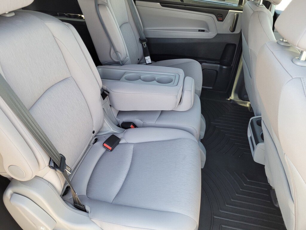 Certified 2024 Honda Odyssey EX image 19