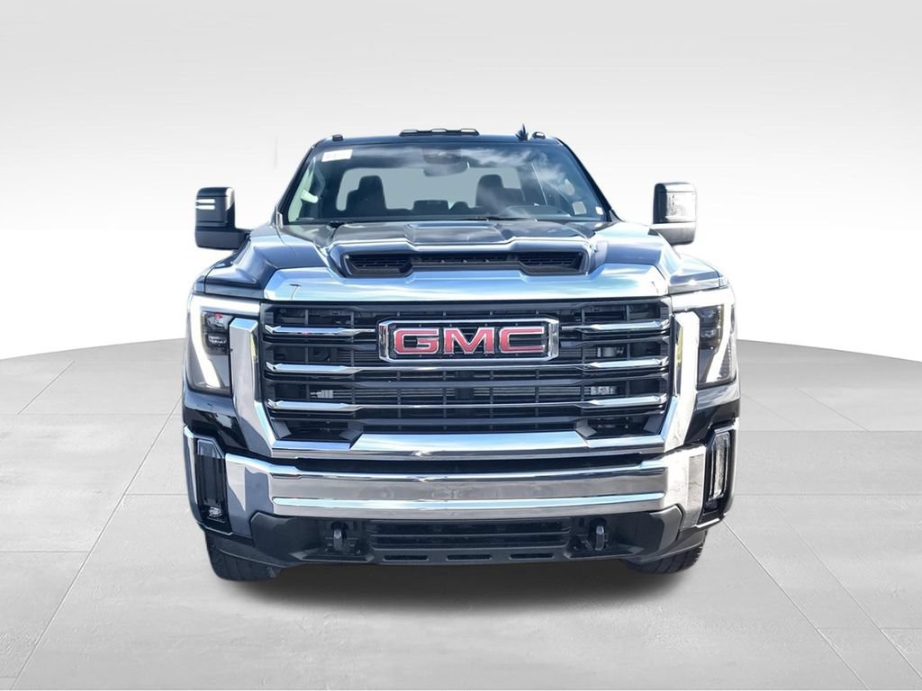 New 2026 GMC Sierra 2500 SLE AWD/4WD image 3