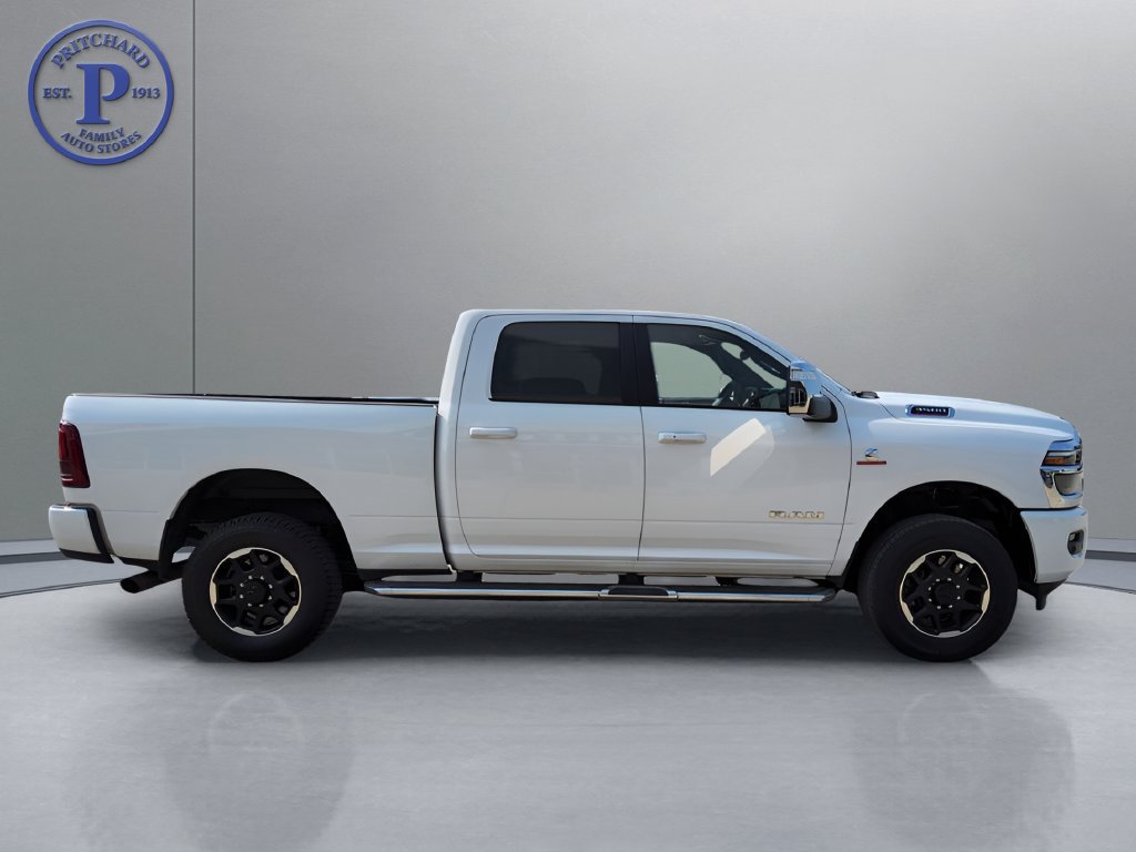 Used 2025 RAM 3500 Laramie AWD/4WD image 8