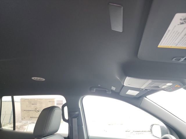 New 2026 Chevrolet Traverse LT w/ Driver Confidence Package image 17