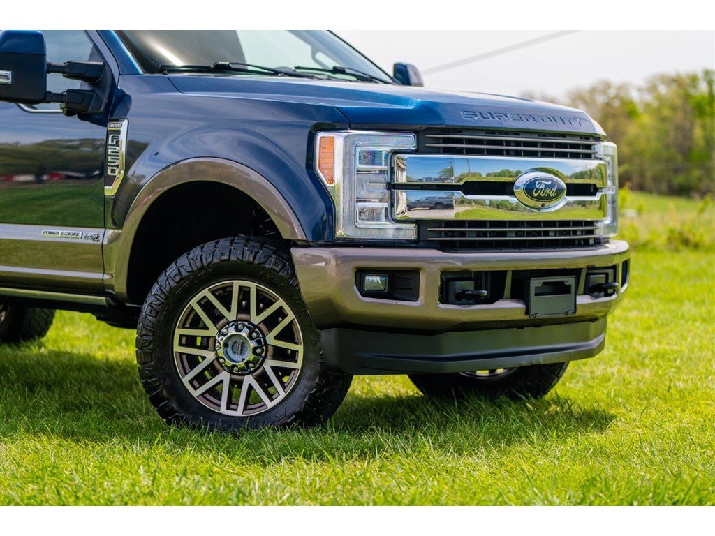 Used 2018 Ford F250 King Ranch w/ King Ranch Ultimate Package AWD/4WD image 2