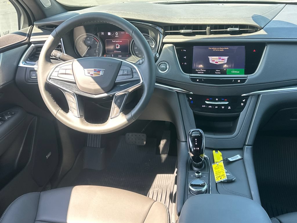 New 2026 Cadillac XT5 Premium Luxury w/ Driver Assist Package AWD/4WD image 15