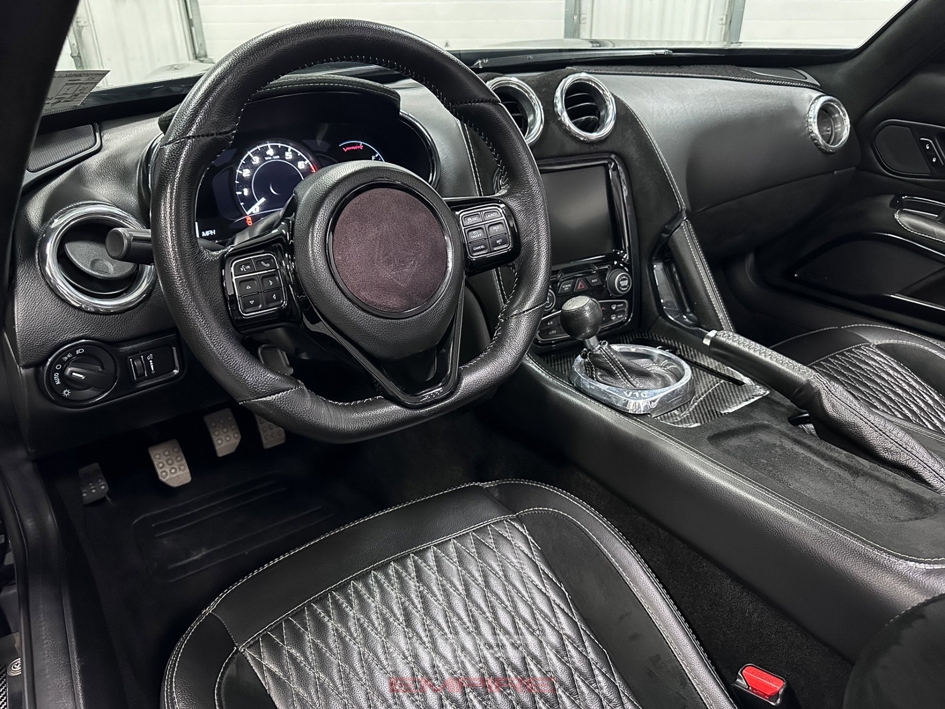 Used 2014 SRT Viper GTS w/ GTS Laguna Interior Package RWD image 32