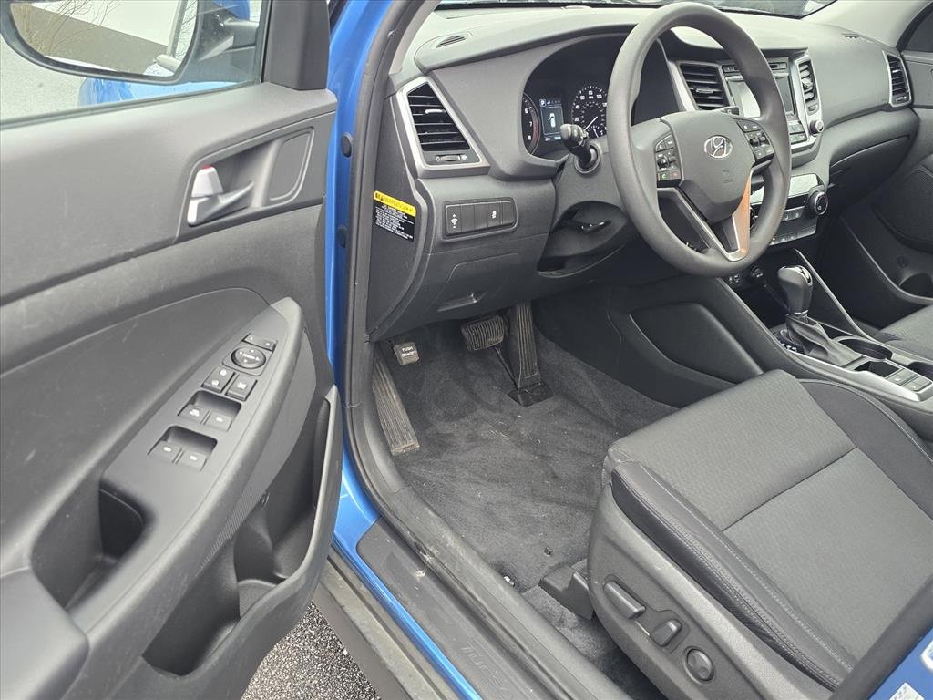 Used 2016 Hyundai Tucson SE w/ Option Group 02 image 9