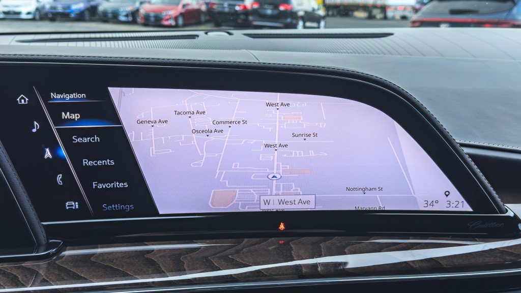 Used 2022 Cadillac Escalade ESV Sport Platinum w/ Heavy-Duty Trailer Package image 58