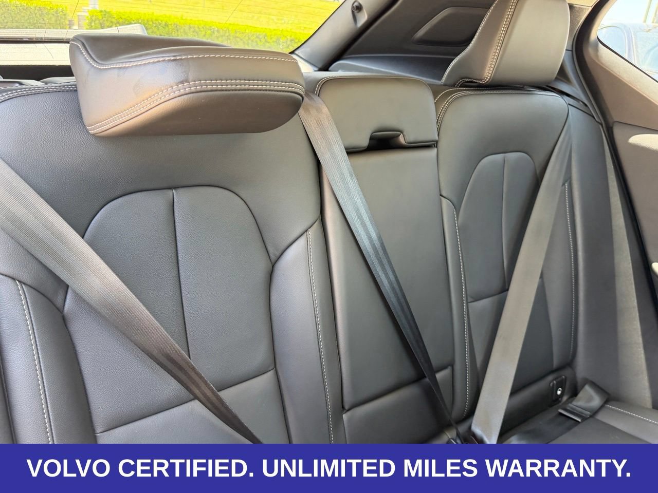 Certified 2026 Volvo XC40 B5 Plus AWD/4WD image 30