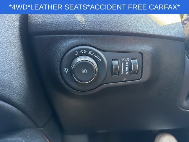 Used 2019 Jeep Compass Limited AWD/4WD image 34