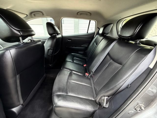 Used 2017 Nissan Leaf SL w/ Premium Package FWD image 17