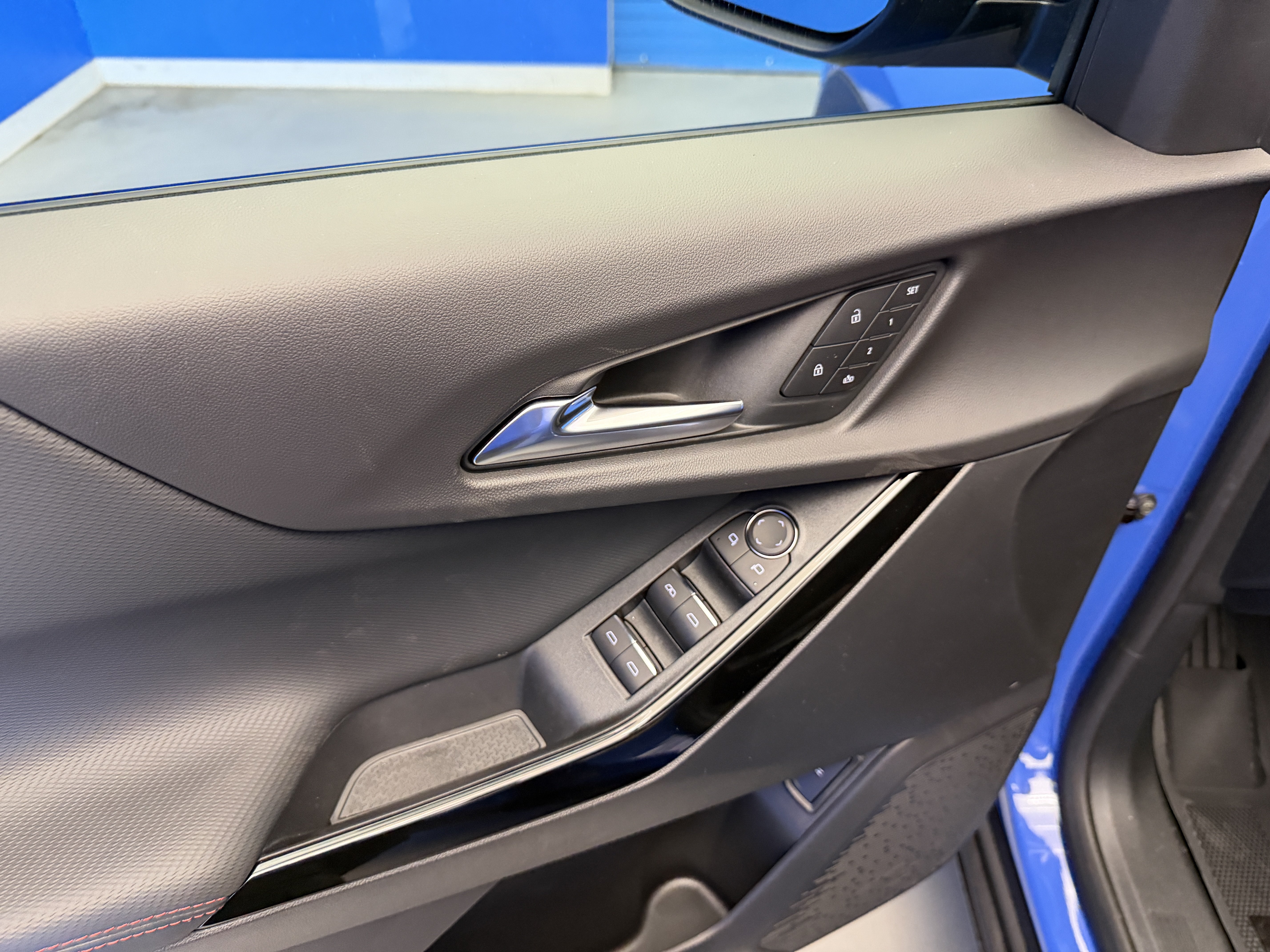 New 2027 Chevrolet Equinox RS w/ Safety and Technology Package FWD image 10