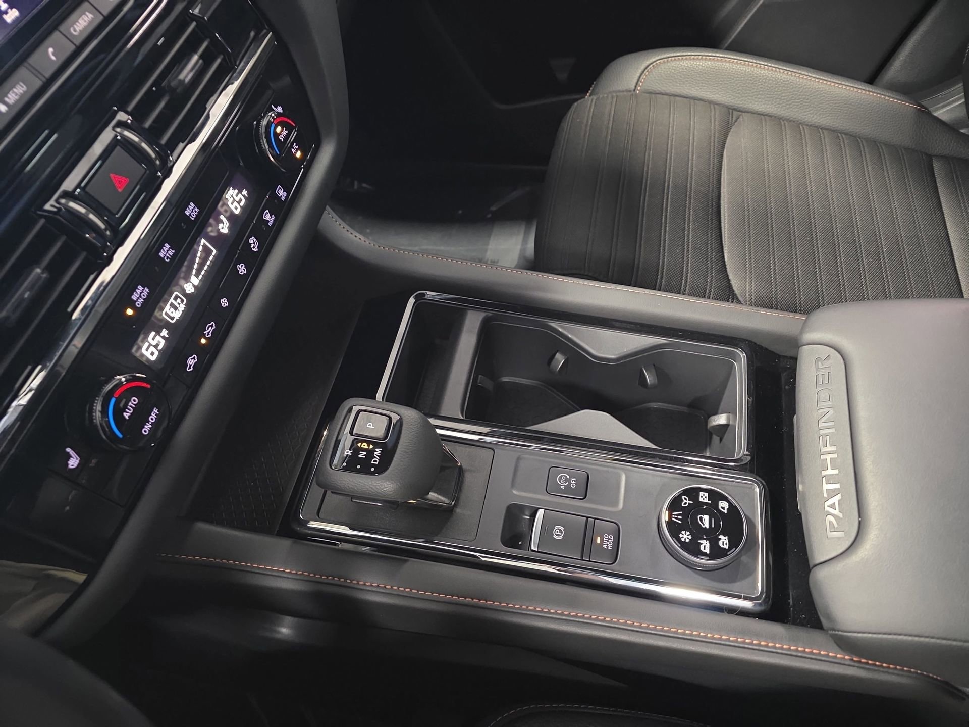 Used 2025 Nissan Pathfinder Rock Creek image 25