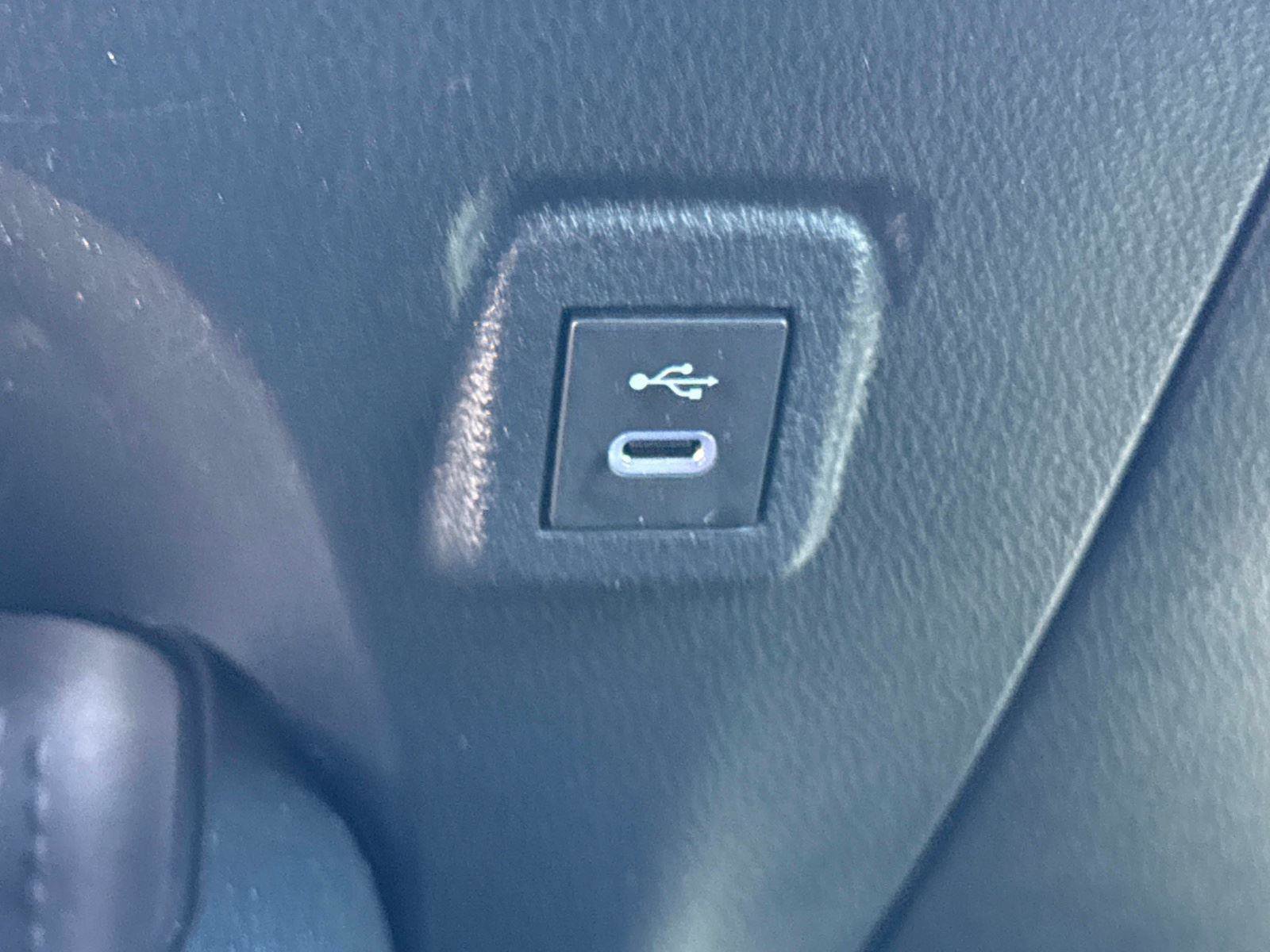 Used 2023 Toyota Corolla SE image 23