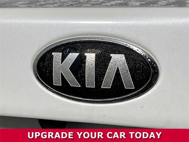 Used 2020 Kia Optima SE image 32