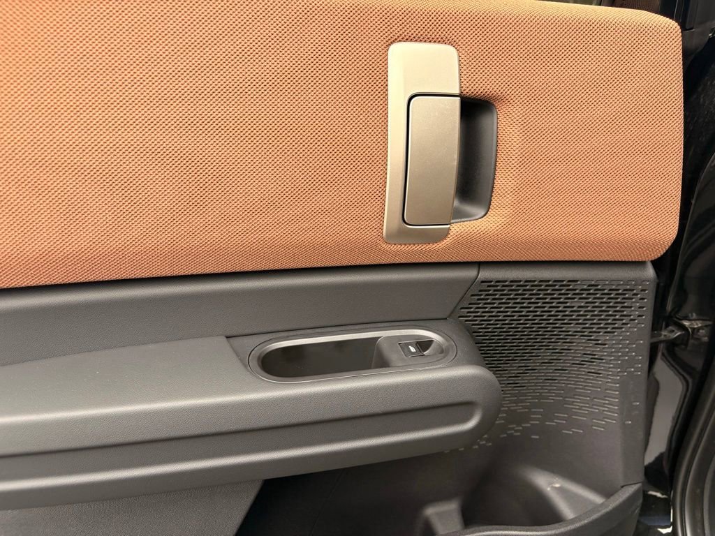 Used 2025 MINI Cooper Countryman S w/ Comfort Package Max image 19