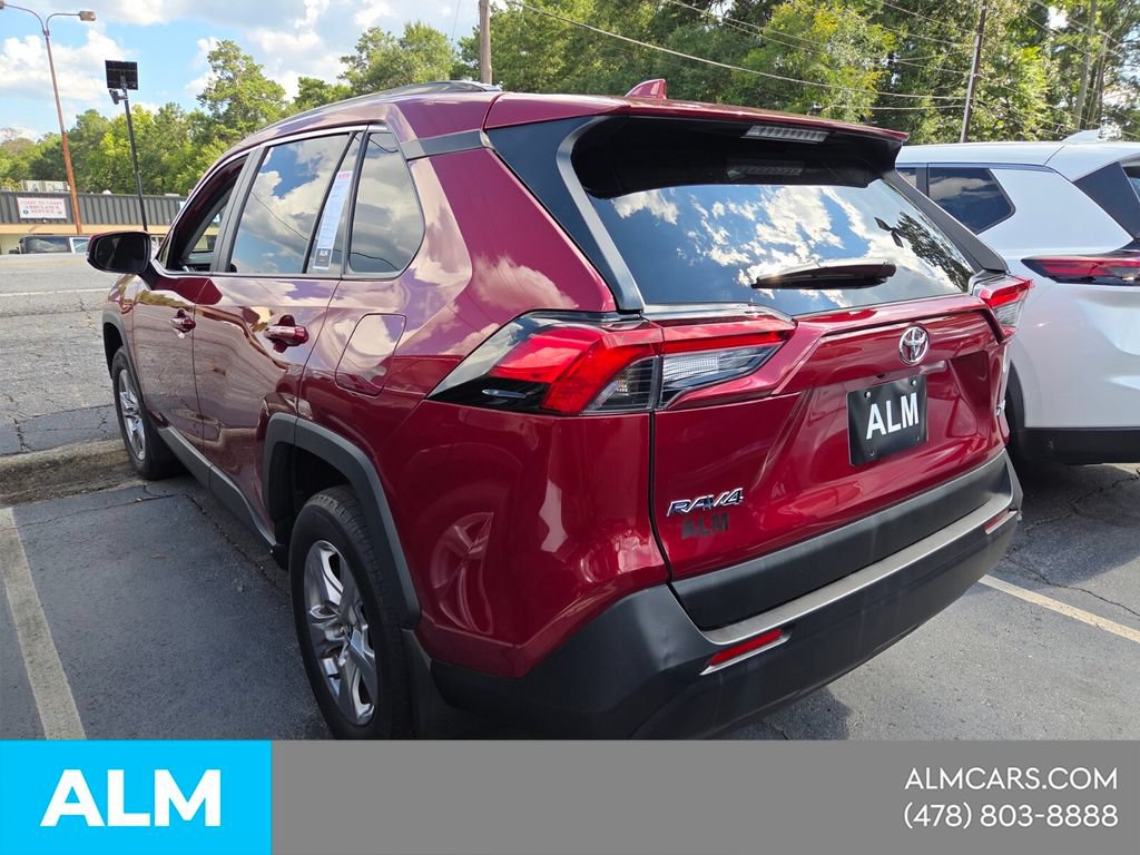 Used 2025 Toyota RAV4 XLE w/ Convenience Package FWD image 8