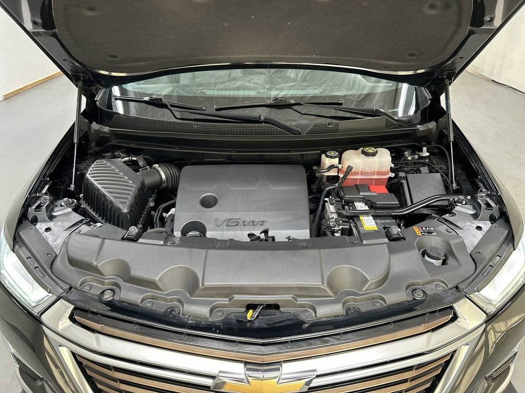 Used 2023 Chevrolet Traverse High Country w/ LPO, Floor Liner Package AWD/4WD image 25