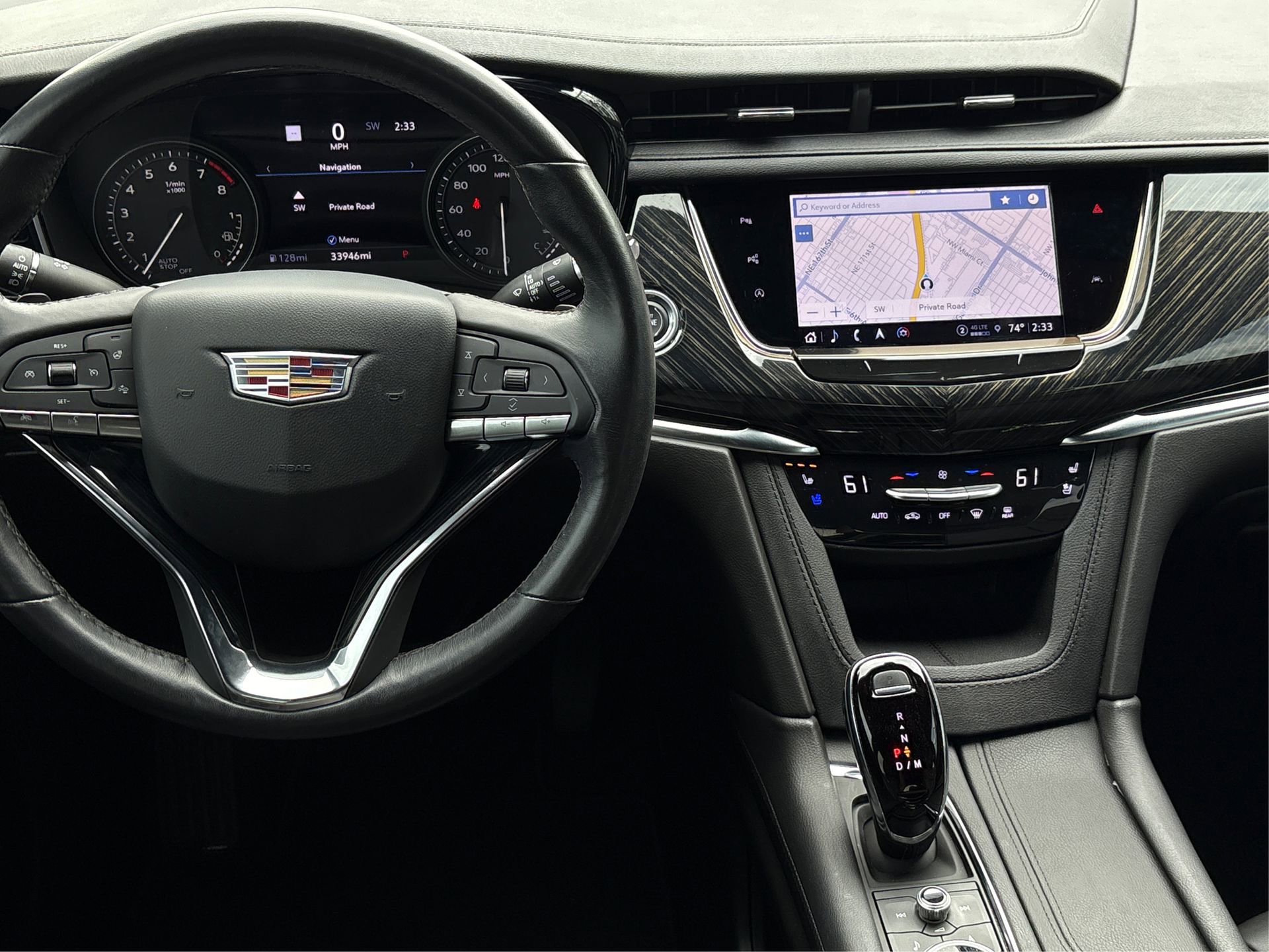 Certified 2023 Cadillac XT6 Premium Luxury w/ Technology Package FWD image 17
