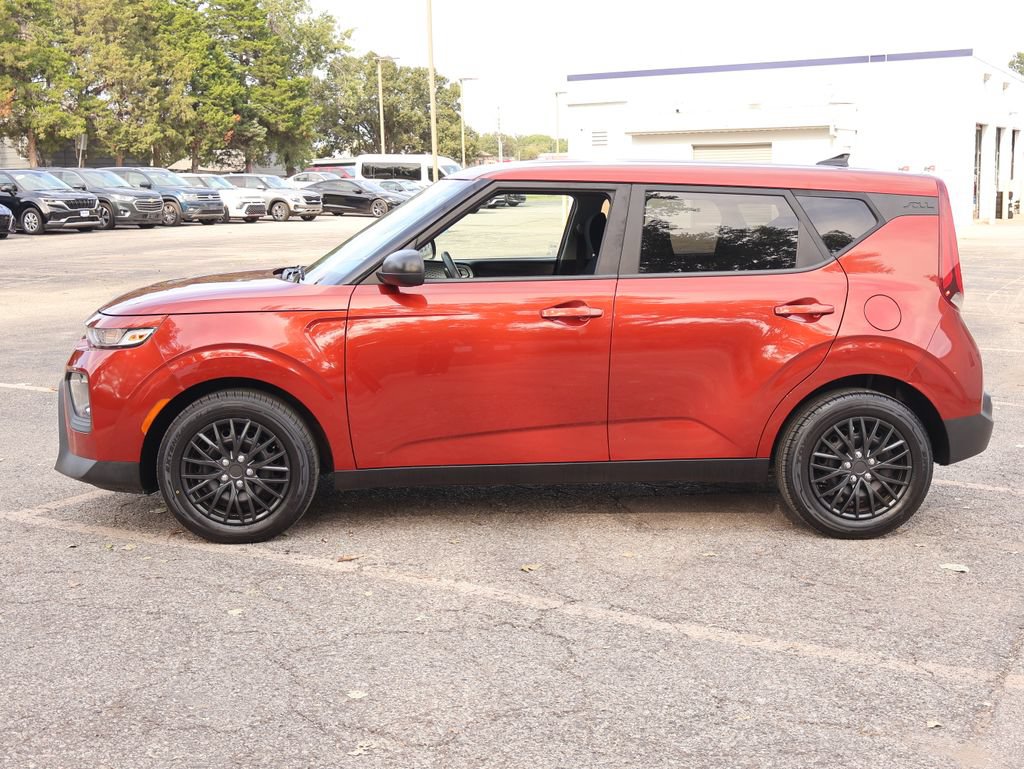 Certified 2021 Kia Soul LX FWD image 5