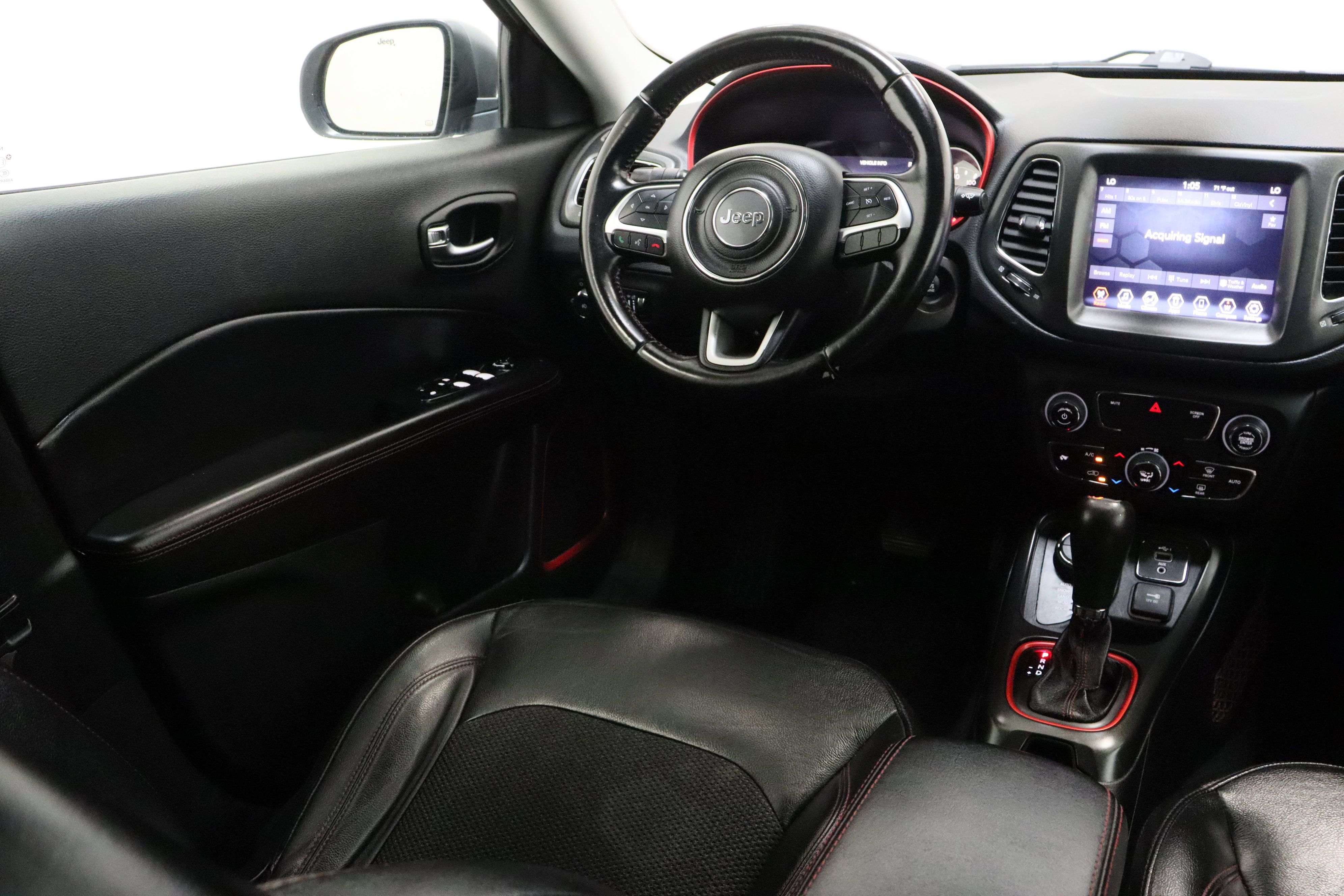 Used 2020 Jeep Compass Trailhawk AWD/4WD image 30