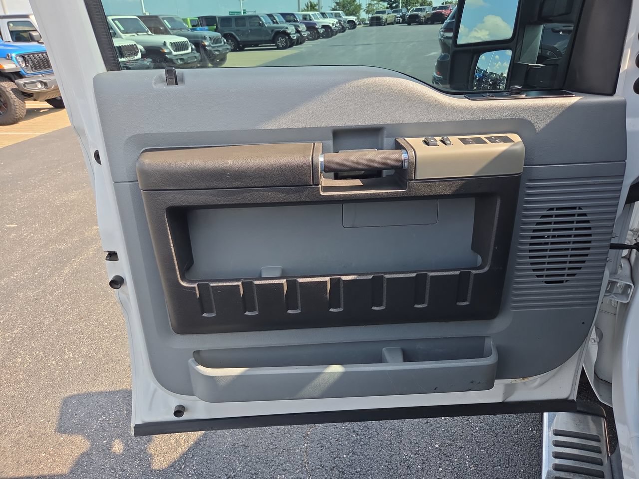Used 2016 Ford F350 XLT w/ XLT Value Package RWD image 18