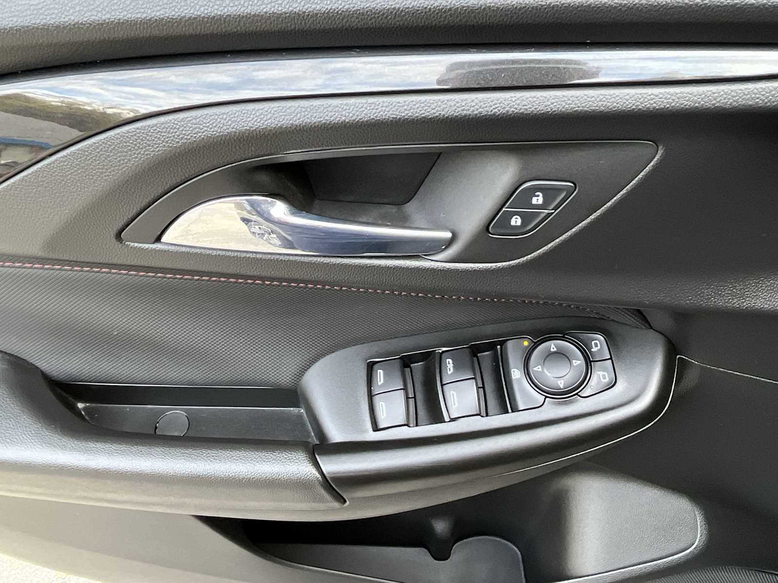 Used 2021 Chevrolet TrailBlazer RS w/ Convenience Package image 21