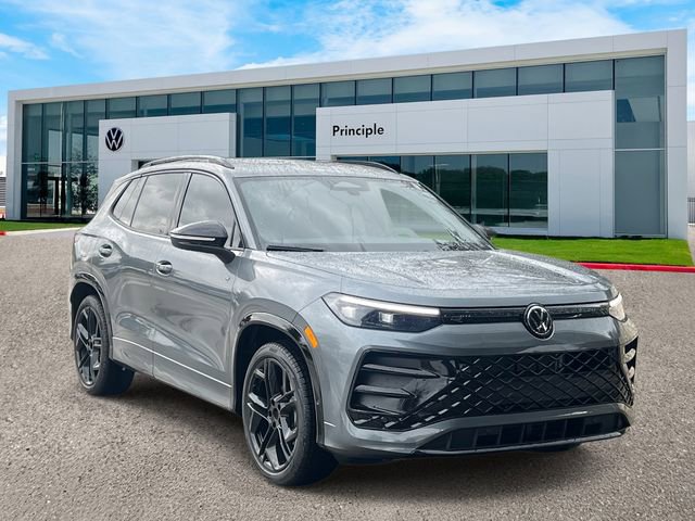 New 2026 Volkswagen Tiguan SE R-Line image 2