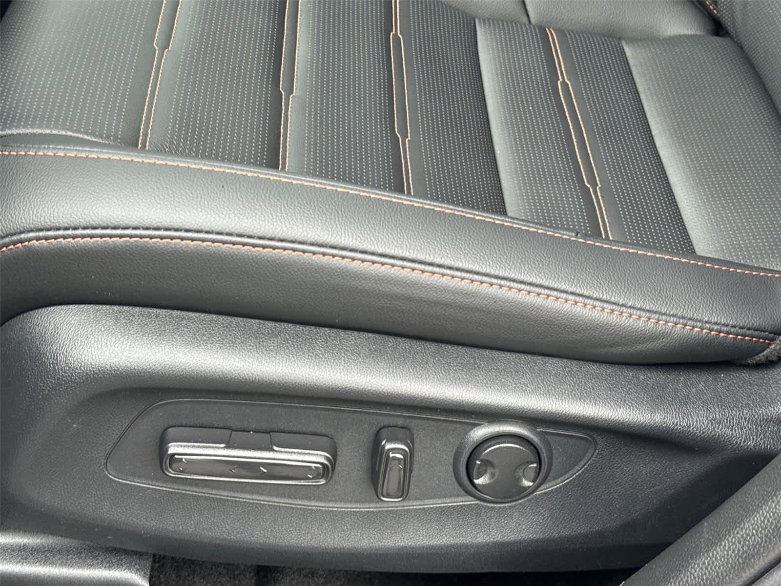 Used 2026 Honda CR-V Sport Touring image 12