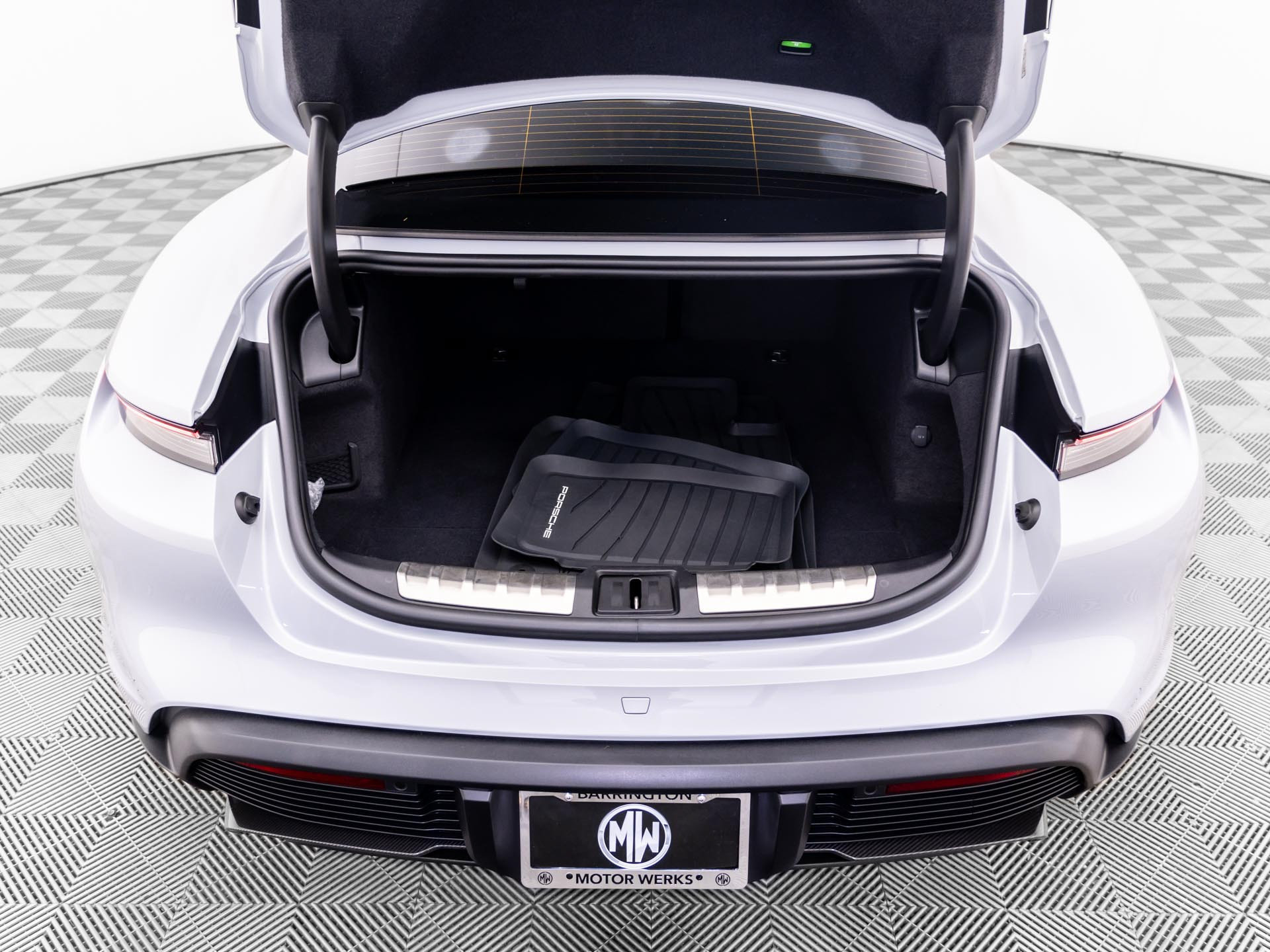 Used 2021 Porsche Taycan AWD/4WD image 29