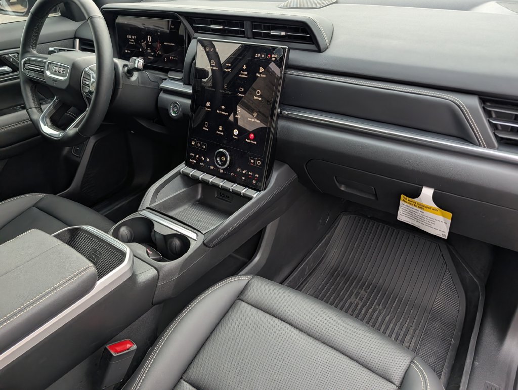 New 2027 GMC Terrain Elevation w/ Elevation Premium Package FWD image 32